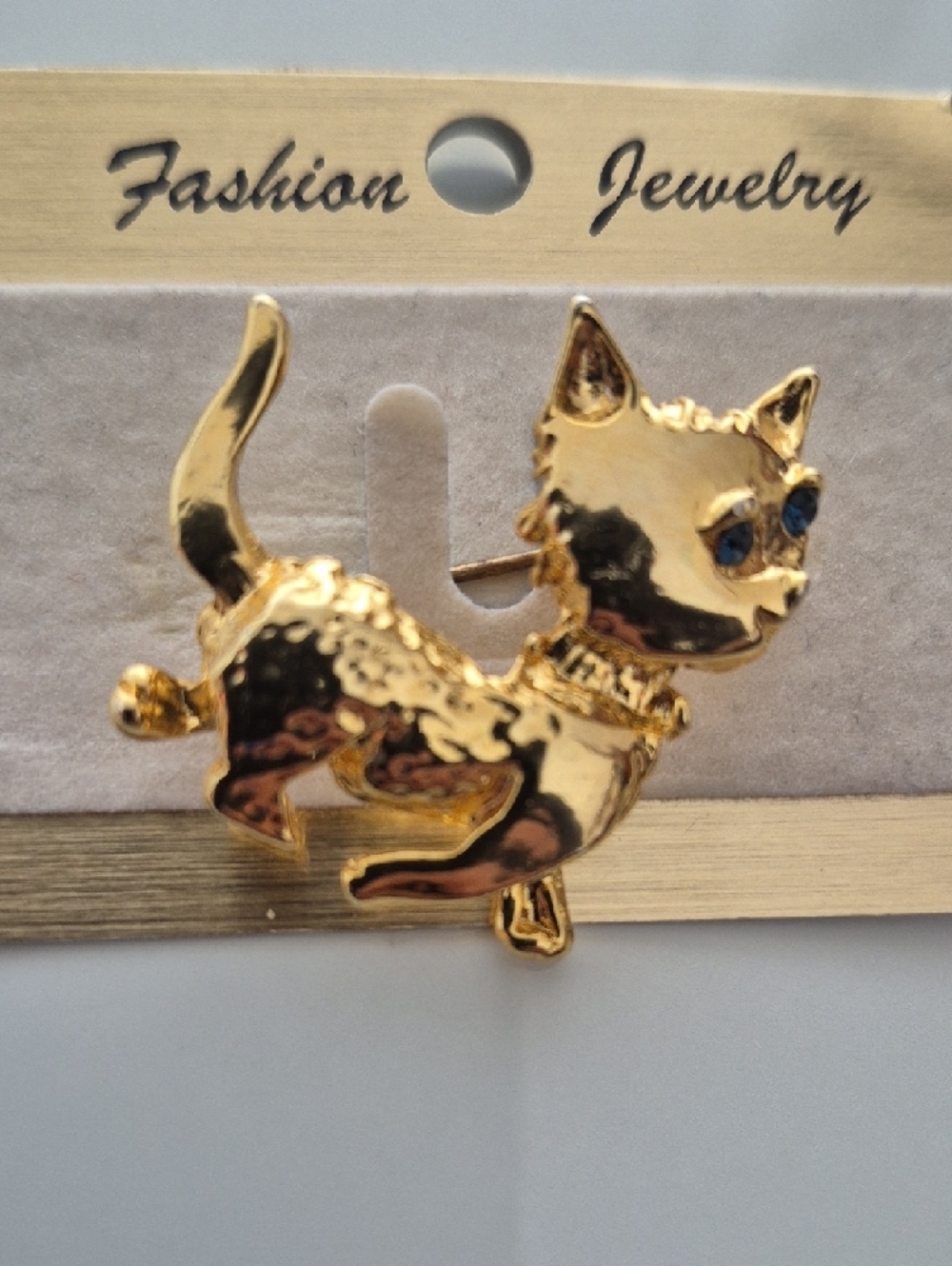 Fashion Jewelry Vintage Gold Cat Brooch with Blue Eyes - Picture 12 of 16